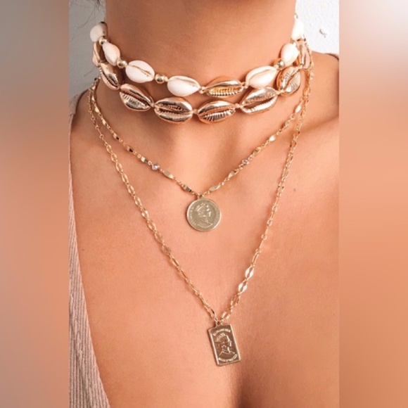 Revolve Ettika COWRIE SHELL 18K GOLD PLATED NECKLACE NWT - Picture 1 of 8